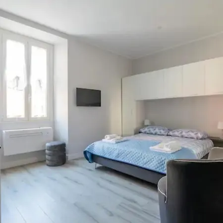 Arco Della Pace - Canonica 81 Apartment