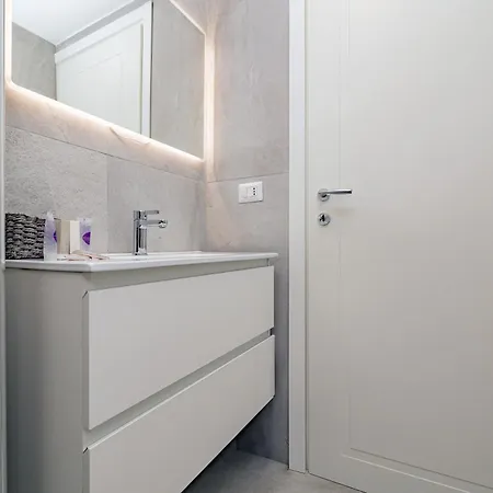 Apartman Arco Della Pace Modern Studio