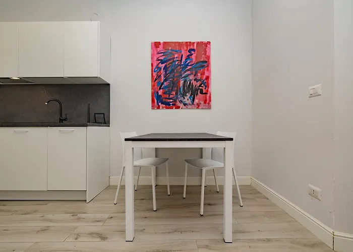 Arco Della Pace Modern Apartment